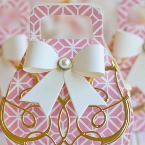 Spellbinders Favorably Simple Gift Box 4 pcs die - Picture 5 of 11